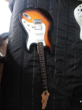 Guitarra eléctrica Epiphone Gibson estilo strato