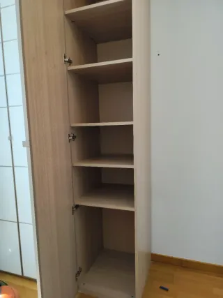 URGE VENDER HOY POR TRASLADO. Armario de madera.