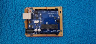 Arduino UNO con Pantalla 2.4 Pulgadas