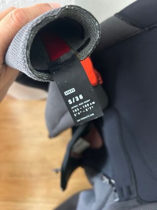 Neopreno ION Talla S/36 5.4 año 2025