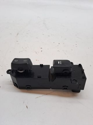 MANDO ELEVALUNAS DELANTERO DERECHO KIA OPTIMA 506975