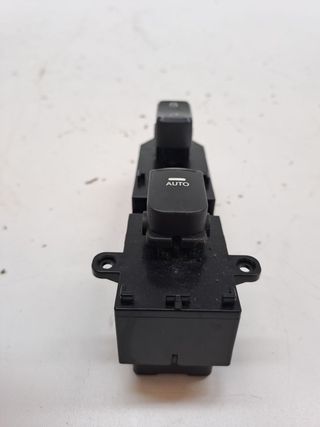 MANDO ELEVALUNAS DELANTERO DERECHO KIA OPTIMA 506975