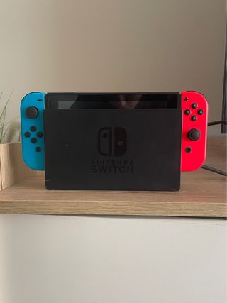 Nintendo Switch seminueva