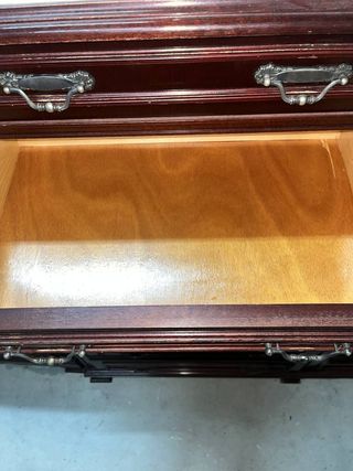 CÓMODA Y 2 MESITAS DE NOCHE