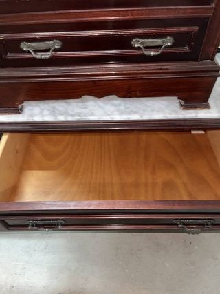 CÓMODA Y 2 MESITAS DE NOCHE