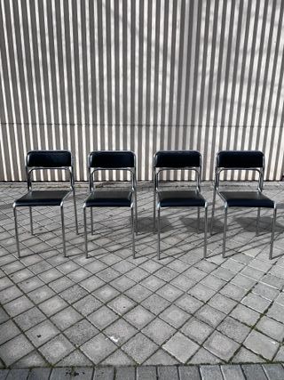 Sillas apilables estilo Bauhaus