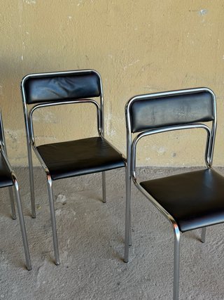 Sillas apilables estilo Bauhaus