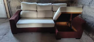 Sofá modular marrón y blanco