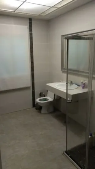 Se alquila chalet para vacaciones, etc.