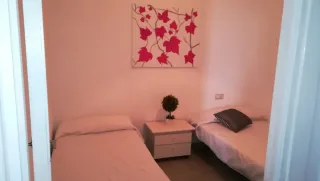 Se alquila chalet para vacaciones, etc.