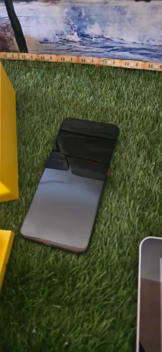 Xiaomi Poco F2 proo Negro y tablet Samsung