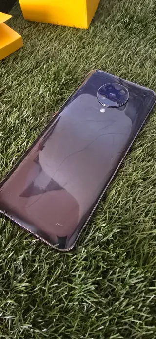 Xiaomi Poco F2 proo Negro y tablet Samsung