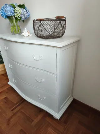 Cómoda vintage blanco roto shabby chic