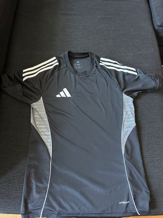 Camiseta Adidas Tiro24 Negra y Gris