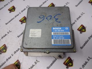 Centralita del motor Peugeot 306 0261200679 9617150380