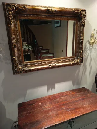 Baúl antiguo de madera interior forrado y espejo g