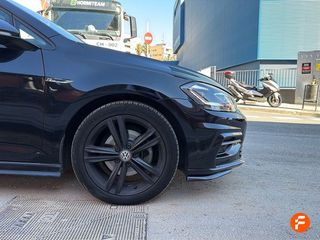 Volkswagen Golf Sport R-Line 1.5 TSI 110kW DSG Variant