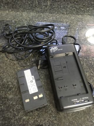 Videocámara JVC VHS Compact Negra