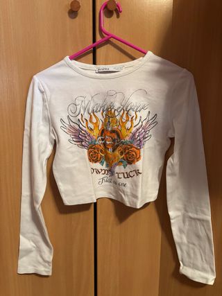 Crop top manga larga