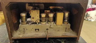 Radio Westinghouse Madera Curva