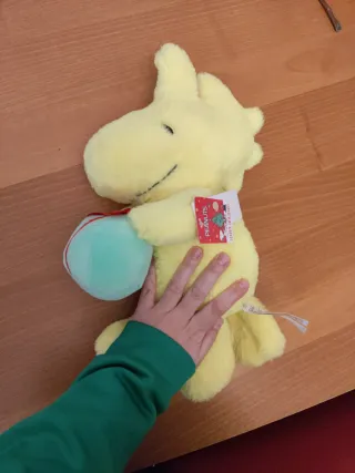 Peluche Woodstock Peanuts con regalo
