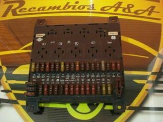 Caja de fusibles Nissan 24063D8701 24063-D8701