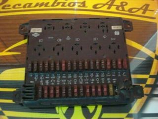 Caja de fusibles / Sicherungskasten / Nissan 24063G4901 24063-G4901