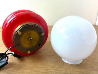 Lámpara Vintage Vidrio Blanco y Rojo