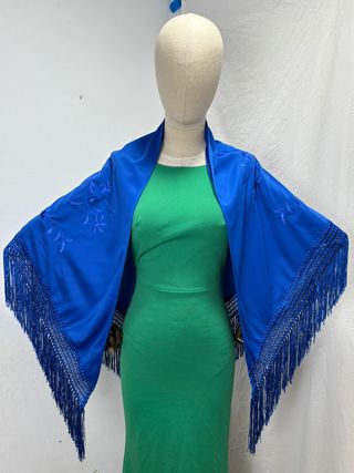 Manton Flamenco Bordado Flor Azul