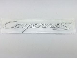EMBLEMA TRASERO PORSCHE CAYENNE PLATA O NEGRO