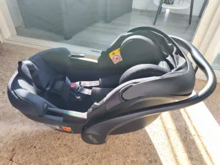 Maxicosi Novi con base Isofix