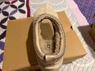 Botín UGG Beige Mujer. Talla 38