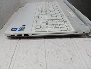 Portatil Sony Vaio VPCEB3J1E (1812)