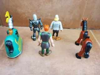 Lote Figuras Disney Merlín Famosa