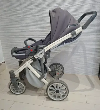 Carro de bebé Abex Sport gris y blanco