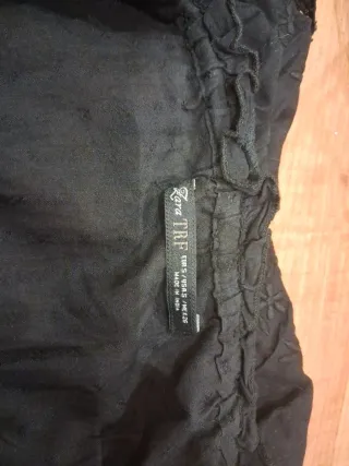 Vestito estivo nero con volant