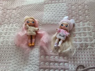 Caravana Na Na Na Surprise con caja + 2 muñecas