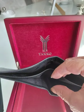 Cartera de piel Yanko negra sin estrenar