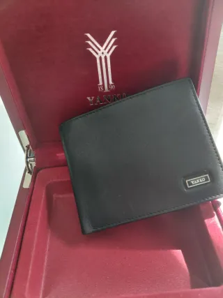 Cartera de piel Yanko negra sin estrenar
