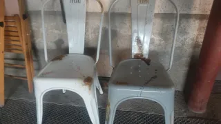 Sillas tipo Tolix Metal (Negras, blancas y grises)