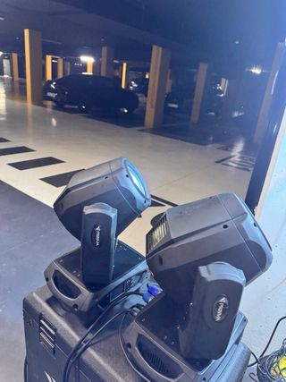 2 Cabezas Móviles LED Beam Prisma