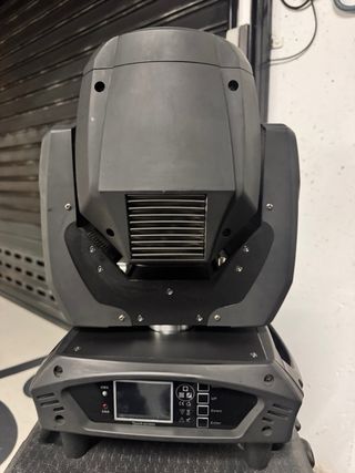 2 Cabezas Móviles LED Beam Prisma