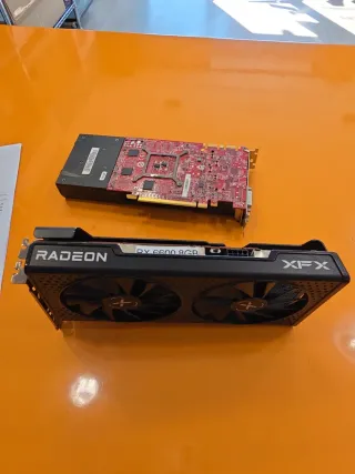 Gráfica XFX Radeon RX 6600 8GB + nvidia 750