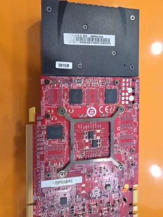 Gráfica XFX Radeon RX 6600 8GB + nvidia 750