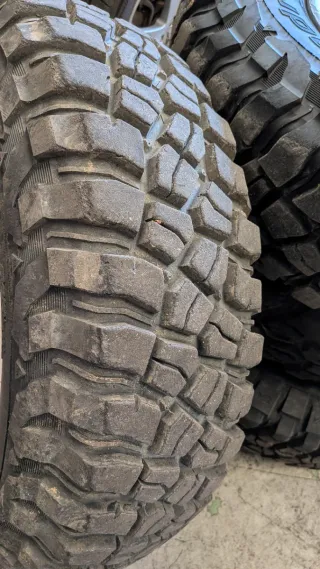 Neumáticos BF Goodrich Mud Terrain KM3 235/85R16