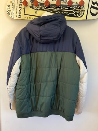 Chaqueta Nike acolchada color block