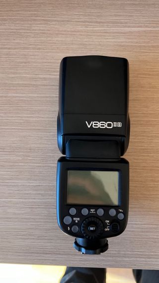 Flash Godox V860IIS para Sony