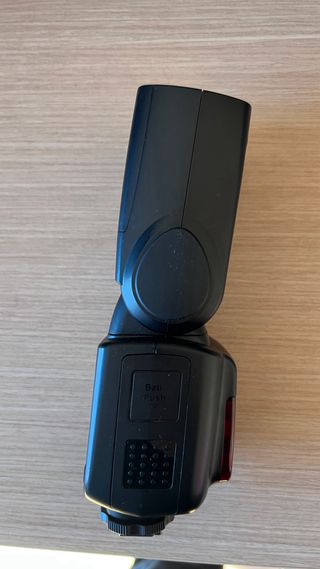 Flash Godox V860IIS para Sony