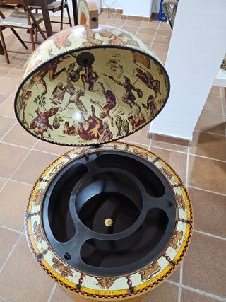 Mueble bar globo terráqueo botellero