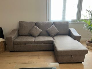 Sofá gris con CHAISE LONGUE y ARCÓN  COMO NUEVO